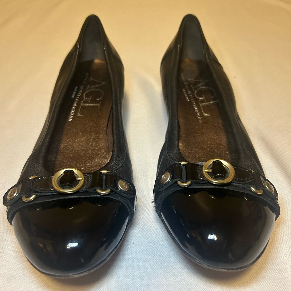 AGL Attilio Giusti Leombruni Buckle Wedge Pump Black  Leather, Size 39.5 EU